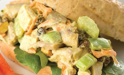 Salade poulet style bombay