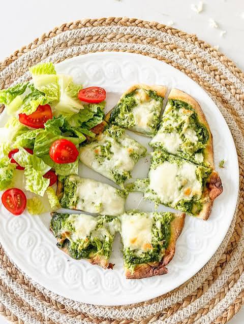 Naan poulet pesto 1un